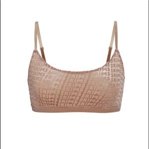 VELVET BRALETTE AND FLARE PANTS 🤍